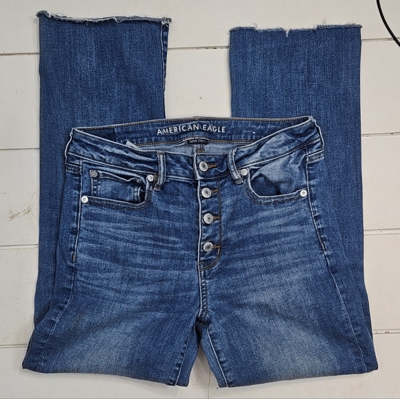 AE Hi-Rise Crop Flare Raw Hem Jeans Size 8 Boho Button Fly - Picture 4 of 16